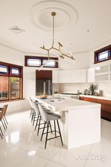 https://images.listonce.com.au/custom/160x/listings/48-shaftesbury-parade-thornbury-vic-3071/477/01978477_img_08.jpg?ScesCd7eu0s