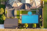 https://images.listonce.com.au/custom/160x/listings/48-shaftesbury-parade-thornbury-vic-3071/477/01978477_img_24.jpg?jL2lxHE7asU