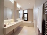https://images.listonce.com.au/custom/160x/listings/48-south-wharf-drive-docklands-vic-3008/900/01731900_img_08.jpg?mMC4vJI2Slw