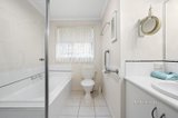 https://images.listonce.com.au/custom/160x/listings/48-st-andrews-place-lake-gardens-vic-3355/705/01239705_img_16.jpg?EOrRdh3OVFE