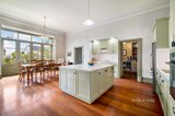 https://images.listonce.com.au/custom/160x/listings/48-west-street-daylesford-vic-3460/209/01294209_img_09.jpg?Y1j47kqL_uA