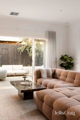 https://images.listonce.com.au/custom/160x/listings/48-wilmoth-street-thornbury-vic-3071/923/01910923_img_14.jpg?OqOBrW90Yuk