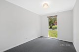 https://images.listonce.com.au/custom/160x/listings/48-winyard-drive-mooroolbark-vic-3138/876/01562876_img_09.jpg?aH_d3_dvYI4