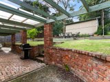 https://images.listonce.com.au/custom/160x/listings/48-yarra-street-warrandyte-vic-3113/184/00621184_img_08.jpg?7xz7uI_5BVo