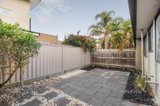 https://images.listonce.com.au/custom/160x/listings/48-york-street-bonbeach-vic-3196/273/01550273_img_09.jpg?wl_7TcwJVKU