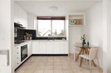 https://images.listonce.com.au/custom/160x/listings/482-dickens-street-elwood-vic-3184/287/01929287_img_03.jpg?BgaOqgP_YBc