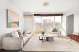 https://images.listonce.com.au/custom/160x/listings/482-dickens-street-elwood-vic-3184/970/01911970_img_11.jpg?rkU30SMUOTU