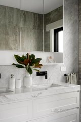 https://images.listonce.com.au/custom/160x/listings/482-moreland-road-brunswick-west-vic-3055/546/01739546_img_21.jpg?-QW3rVxy2wQ