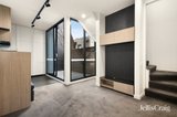 https://images.listonce.com.au/custom/160x/listings/484-ormond-road-elwood-vic-3184/581/01952581_img_02.jpg?PvnPpExuxBw