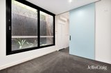https://images.listonce.com.au/custom/160x/listings/484-ormond-road-elwood-vic-3184/581/01952581_img_07.jpg?jTaTgu1HvRo
