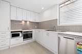 https://images.listonce.com.au/custom/160x/listings/4856-beach-road-hampton-vic-3188/746/01895746_img_03.jpg?HPwRbbtCYcs