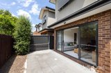 https://images.listonce.com.au/custom/160x/listings/49-ambon-court-heidelberg-west-vic-3081/602/01976602_img_09.jpg?jLik89f-qQY