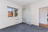 https://images.listonce.com.au/custom/160x/listings/49-anslow-street-woodend-vic-3442/406/01240406_img_05.jpg?_VrW1x5rgo4