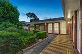 https://images.listonce.com.au/custom/160x/listings/49-barlyn-road-mount-waverley-vic-3149/648/00421648_img_09.jpg?MB3mPnef8v4