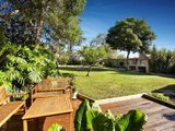 https://images.listonce.com.au/custom/160x/listings/49-box-hill-crescent-mont-albert-north-vic-3129/968/01683968_img_10.jpg?p7vMvlz5rQo