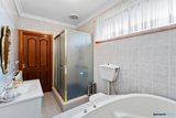 https://images.listonce.com.au/custom/160x/listings/49-brees-road-keilor-east-vic-3033/811/01747811_img_09.jpg?P8a9EUsaQSs