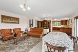https://images.listonce.com.au/custom/160x/listings/49-brees-road-keilor-east-vic-3033/811/01747811_img_13.jpg?2x0nm0jVhT0