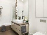 https://images.listonce.com.au/custom/160x/listings/49-cruikshank-street-port-melbourne-vic-3207/280/01087280_img_09.jpg?nYDqKIS5ol8