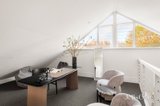 https://images.listonce.com.au/custom/160x/listings/49-dinsdale-street-albert-park-vic-3206/169/01797169_img_10.jpg?EUoz_fblTF4