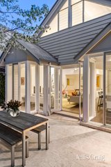 https://images.listonce.com.au/custom/160x/listings/49-dinsdale-street-albert-park-vic-3206/169/01797169_img_17.jpg?JCrX82cO9dQ