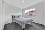 https://images.listonce.com.au/custom/160x/listings/49-element-circuit-armstrong-creek-vic-3217/574/01698574_img_10.jpg?AcFOstFDuYg