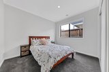 https://images.listonce.com.au/custom/160x/listings/49-element-circuit-armstrong-creek-vic-3217/574/01698574_img_12.jpg?ji7nBnYEuOU