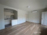 https://images.listonce.com.au/custom/160x/listings/49-hammond-street-thornbury-vic-3071/188/01882188_img_03.jpg?0d8snZlwcw4