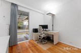 https://images.listonce.com.au/custom/160x/listings/49-hampshire-road-glen-waverley-vic-3150/317/01981317_img_09.jpg?HuubWdTDjUI