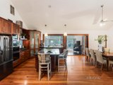 https://images.listonce.com.au/custom/160x/listings/49-heads-road-donvale-vic-3111/424/01702424_img_07.jpg?OB1wLg8NjOQ