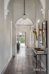 https://images.listonce.com.au/custom/160x/listings/49-illawarra-road-hawthorn-vic-3122/347/01769347_img_02.jpg?3JpDFLBCI2A