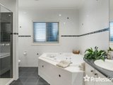 https://images.listonce.com.au/custom/160x/listings/49-larbert-road-mooroolbark-vic-3138/426/01526426_img_15.jpg?qHHSl1gV2fs