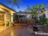 https://images.listonce.com.au/custom/160x/listings/49-larbert-road-mooroolbark-vic-3138/426/01526426_img_21.jpg?sEjdg_S7PqA