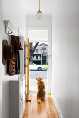 https://images.listonce.com.au/custom/160x/listings/49-macarthur-place-south-carlton-vic-3053/857/01814857_img_01.jpg?_Hr5R7ig1bI