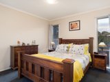 https://images.listonce.com.au/custom/160x/listings/49-margaret-street-kilsyth-vic-3137/568/01524568_img_09.jpg?3I3T330r4SI