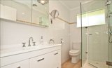 https://images.listonce.com.au/custom/160x/listings/49-mary-avenue-wheelers-hill-vic-3150/196/01908196_img_01.jpg?MqBdWGvaWZc