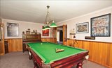https://images.listonce.com.au/custom/160x/listings/49-mary-avenue-wheelers-hill-vic-3150/196/01908196_img_07.jpg?QwYy3rmZ_Po