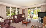 https://images.listonce.com.au/custom/160x/listings/49-mary-avenue-wheelers-hill-vic-3150/196/01908196_img_11.jpg?GQZxM07To4A