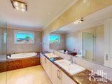 https://images.listonce.com.au/custom/160x/listings/49-metung-street-balwyn-vic-3103/768/01949768_img_19.jpg?TYLIIugC6vc
