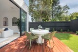 https://images.listonce.com.au/custom/160x/listings/49-nicholas-street-ashburton-vic-3147/166/01642166_img_09.jpg?DjlAJiR8JWg