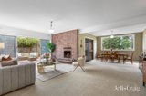 https://images.listonce.com.au/custom/160x/listings/49-oak-hill-road-mount-waverley-vic-3149/557/01829557_img_02.jpg?KxtHEsvpJ7o