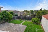 https://images.listonce.com.au/custom/160x/listings/49-robinson-grove-bulleen-vic-3105/961/01168961_img_13.jpg?YIvT1tDhs-w