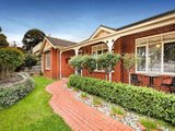 https://images.listonce.com.au/custom/160x/listings/49-tyne-street-box-hill-north-vic-3129/100/01684100_img_01.jpg?0naT-BYlF9Q