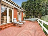 https://images.listonce.com.au/custom/160x/listings/49-tyne-street-box-hill-north-vic-3129/100/01684100_img_07.jpg?LDF_k1dJ6TE