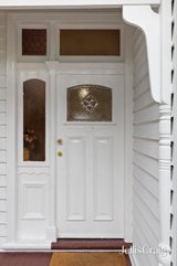 https://images.listonce.com.au/custom/160x/listings/49-warrandyte-road-ringwood-vic-3134/467/01954467_img_02.jpg?vfW18ybhlvQ