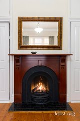 https://images.listonce.com.au/custom/160x/listings/49-warrandyte-road-ringwood-vic-3134/467/01954467_img_11.jpg?-3lBusqT7OA