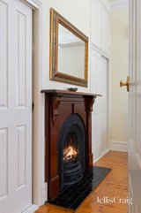 https://images.listonce.com.au/custom/160x/listings/49-warrandyte-road-ringwood-vic-3134/467/01954467_img_12.jpg?GRNtM-HY2Gk