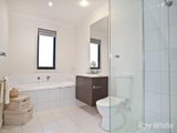 https://images.listonce.com.au/custom/160x/listings/49-waverley-park-drive-mulgrave-vic-3170/656/01658656_img_15.jpg?ks3o83tqRjQ