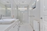 https://images.listonce.com.au/custom/160x/listings/49-windsor-crescent-mont-albert-vic-3127/754/01689754_img_14.jpg?InHZPqBMRaE