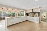 https://images.listonce.com.au/custom/160x/listings/49-wycliffe-crescent-eltham-vic-3095/463/01815463_img_03.jpg?1vFLGda5dlQ
