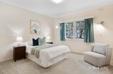 https://images.listonce.com.au/custom/160x/listings/494-highbury-road-mount-waverley-vic-3149/877/01858877_img_07.jpg?YrhJ6b2X0Lw